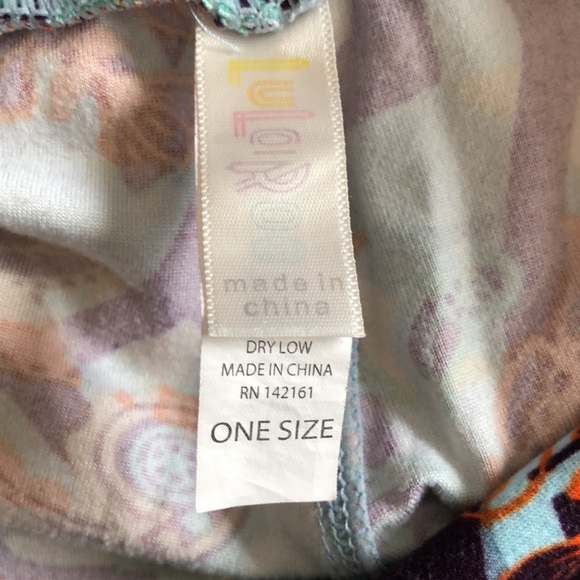 Great condition LulaRoe leggings.  Worn once - Picture 4 of 4